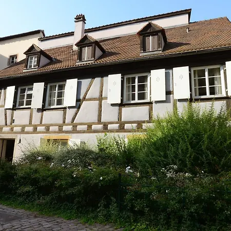 Apartament Le De Eve *